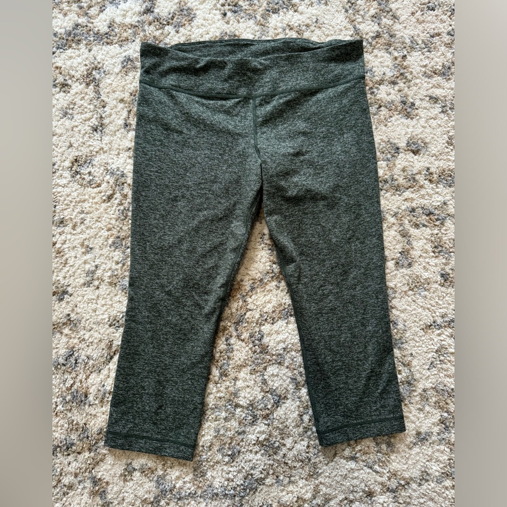Under Armour Heathered Capri Leggings L